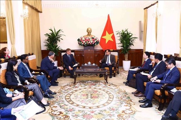 Vietnam greatly values all-around partnership with EU